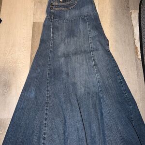 Classic Dark Blue Flared Denim Skirt